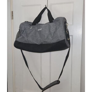 Boost Gray Sports Gym Travel Duffle Bag Wet Pocket Shoe Compartment